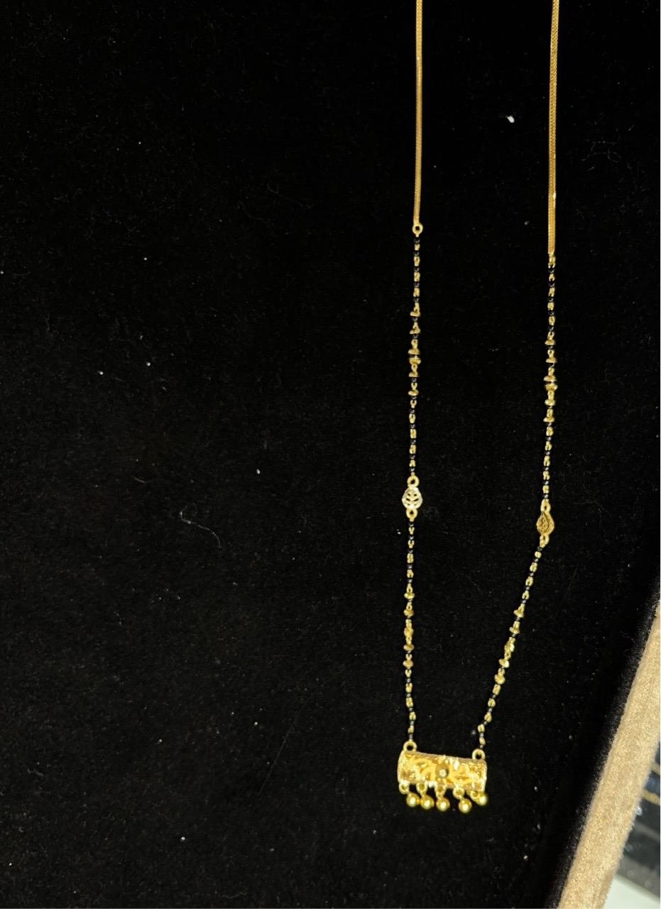 Lightweight Mangalsutra (18k) view 2