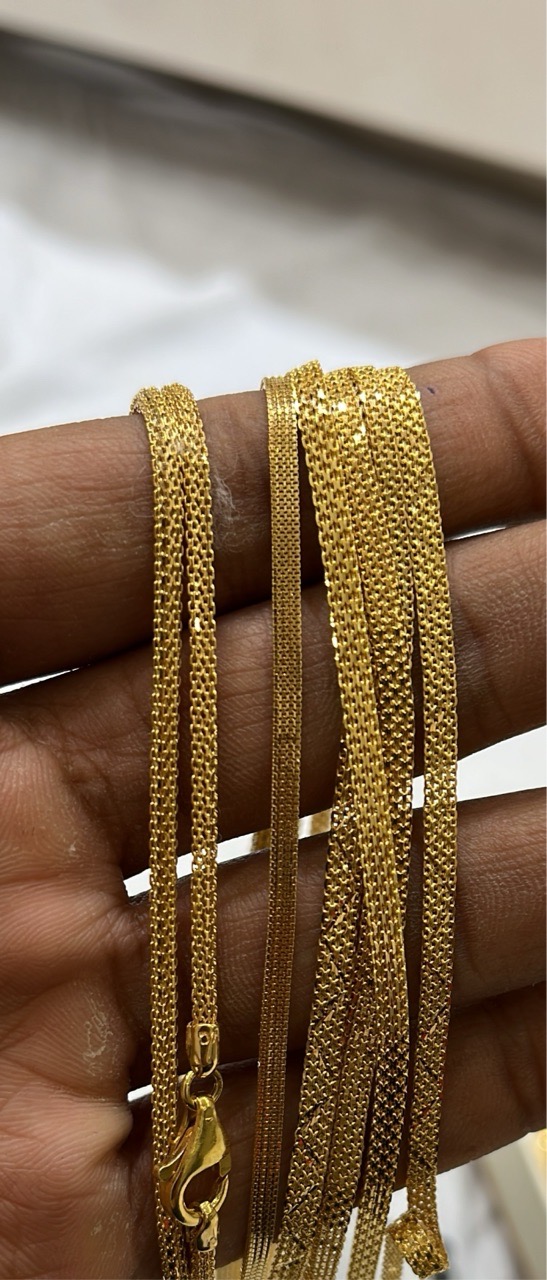 Gold Chain Lightweight but Heavy look view 2