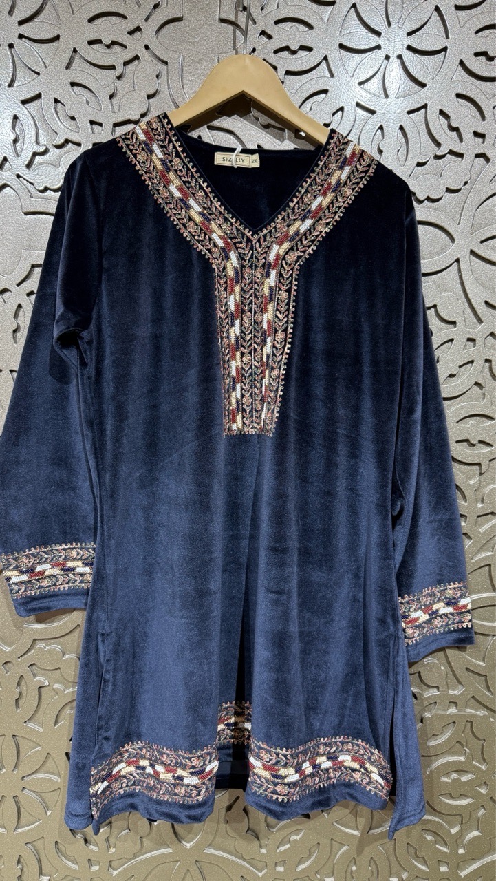 Embroidered Velvet Kurta Set view 3