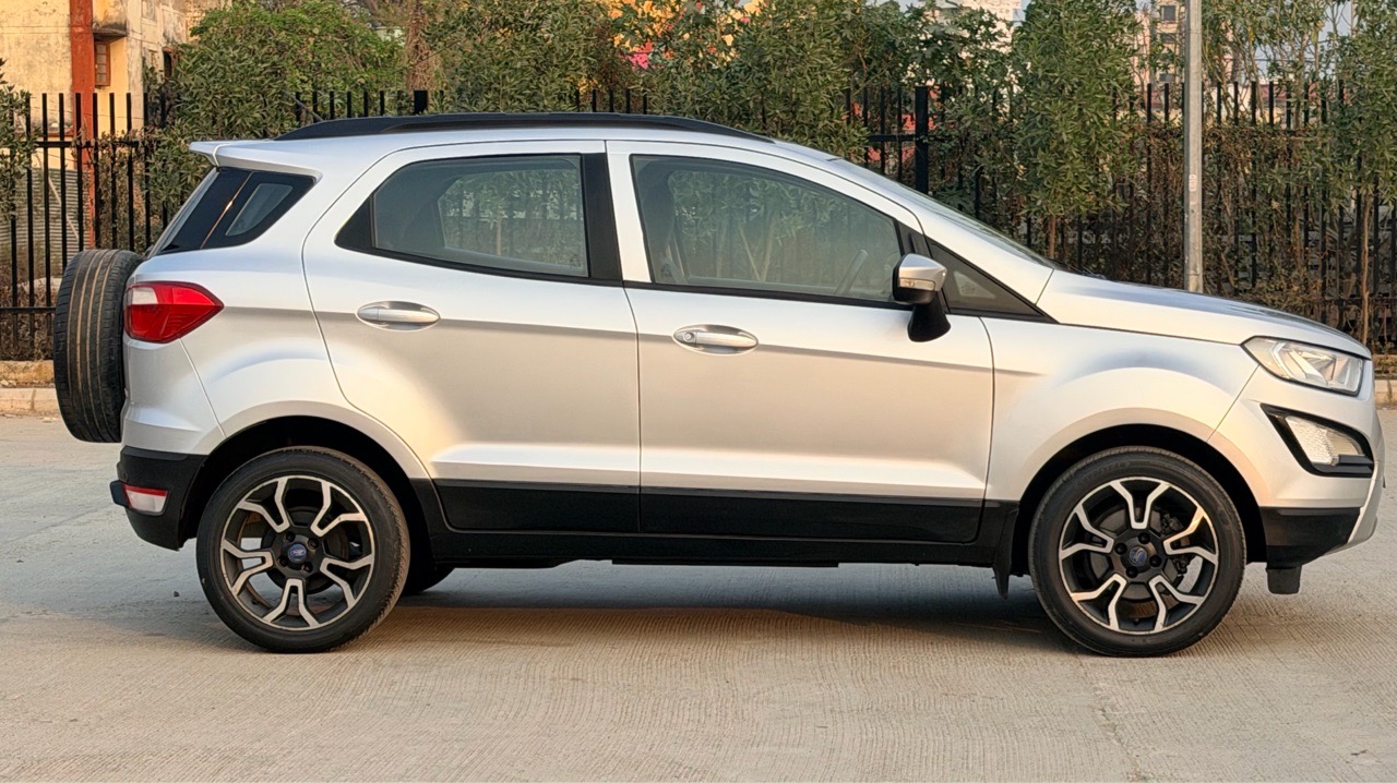 Ford EcoSport view 2