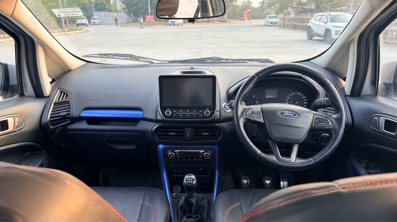 Ford EcoSport view 5