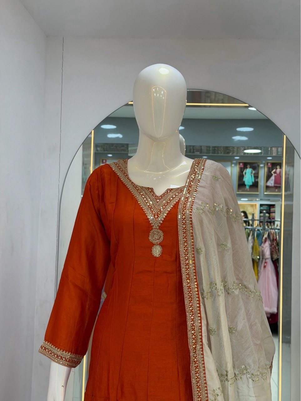 Anarkali Suit view 3