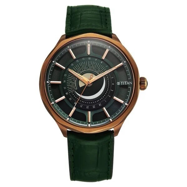 Titan Men’s Analog Watch 10028QL01