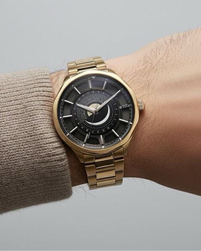 Titan Mens Watch 10028WM01 view 6