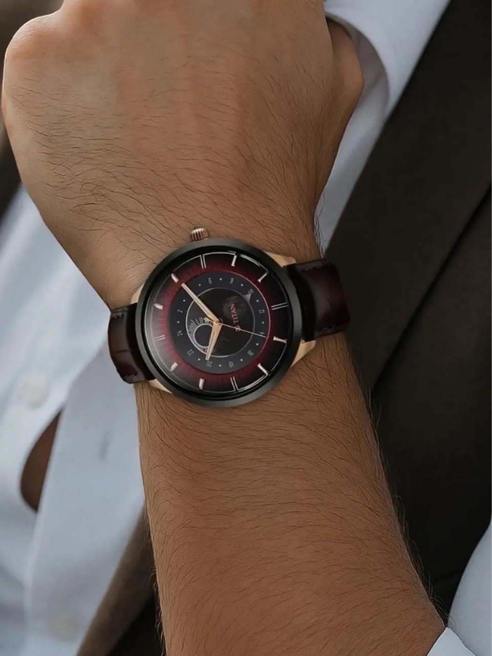 Titan Mens Watch 10028KL01 view 6