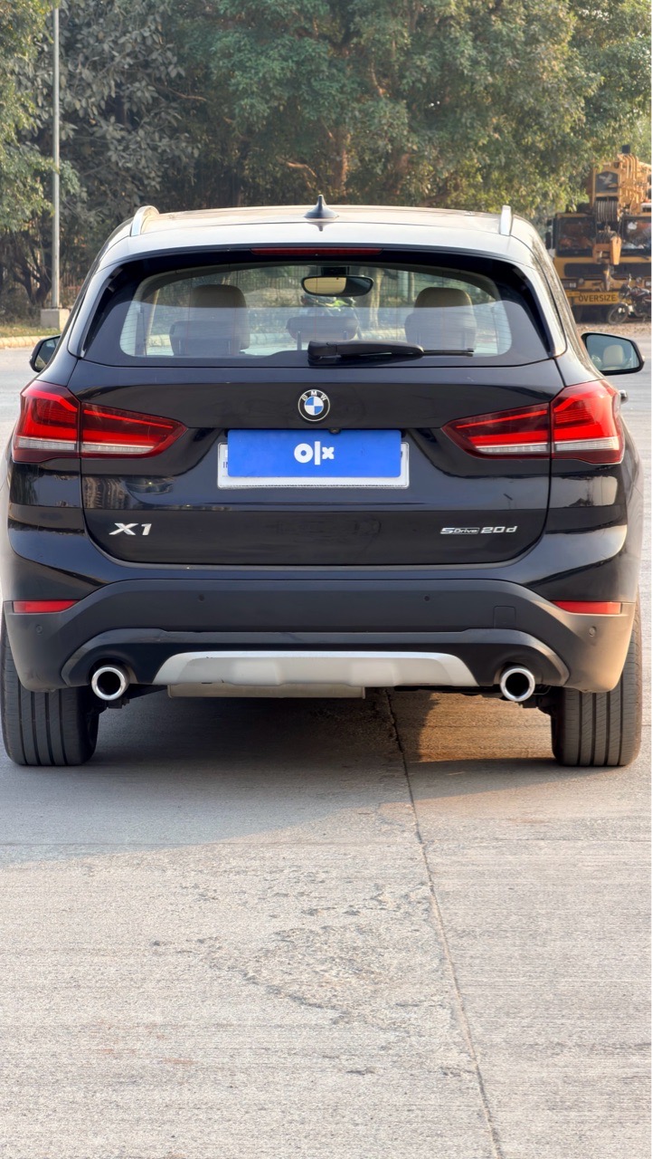 BMW X1 view 3