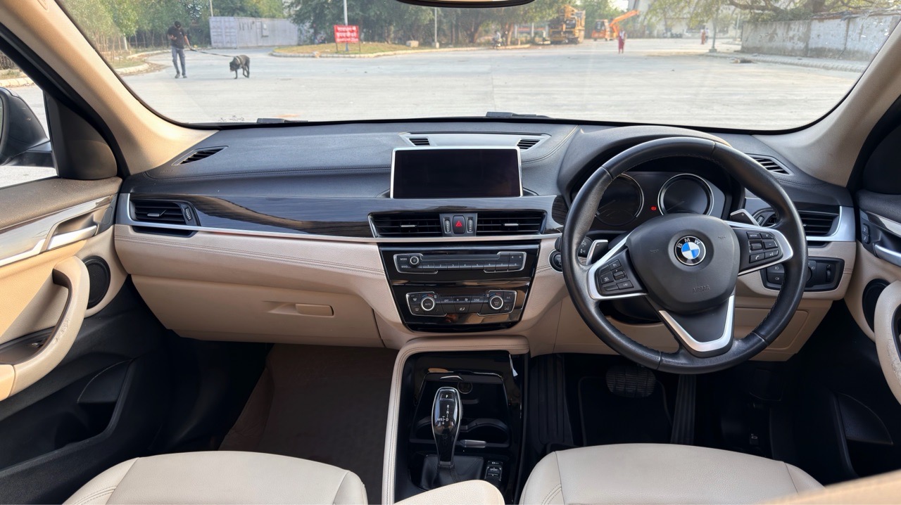 BMW X1 view 5