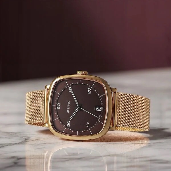 Titan Gold Mesh Watch 1885WM01