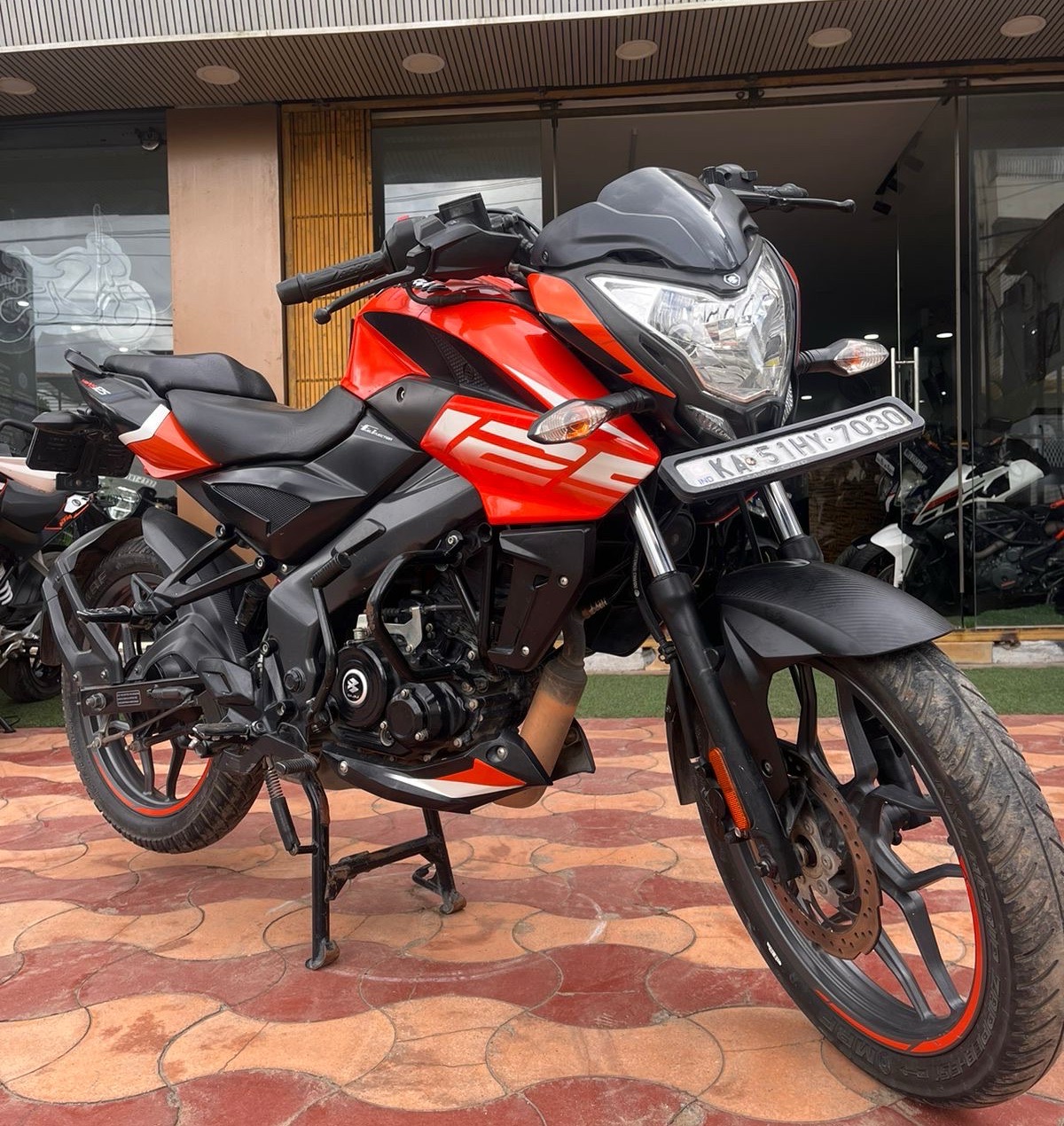 Bajaj pulsar NS 125