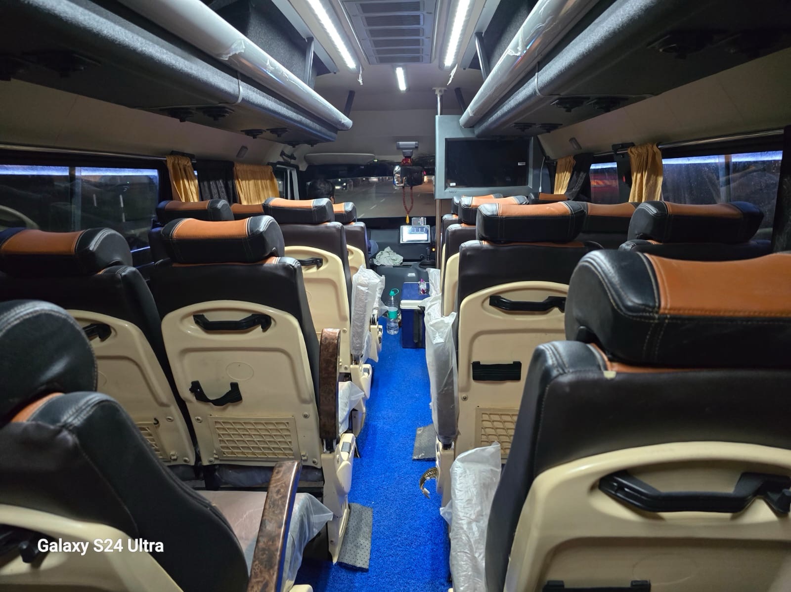 Luxury Travel Bus view 2