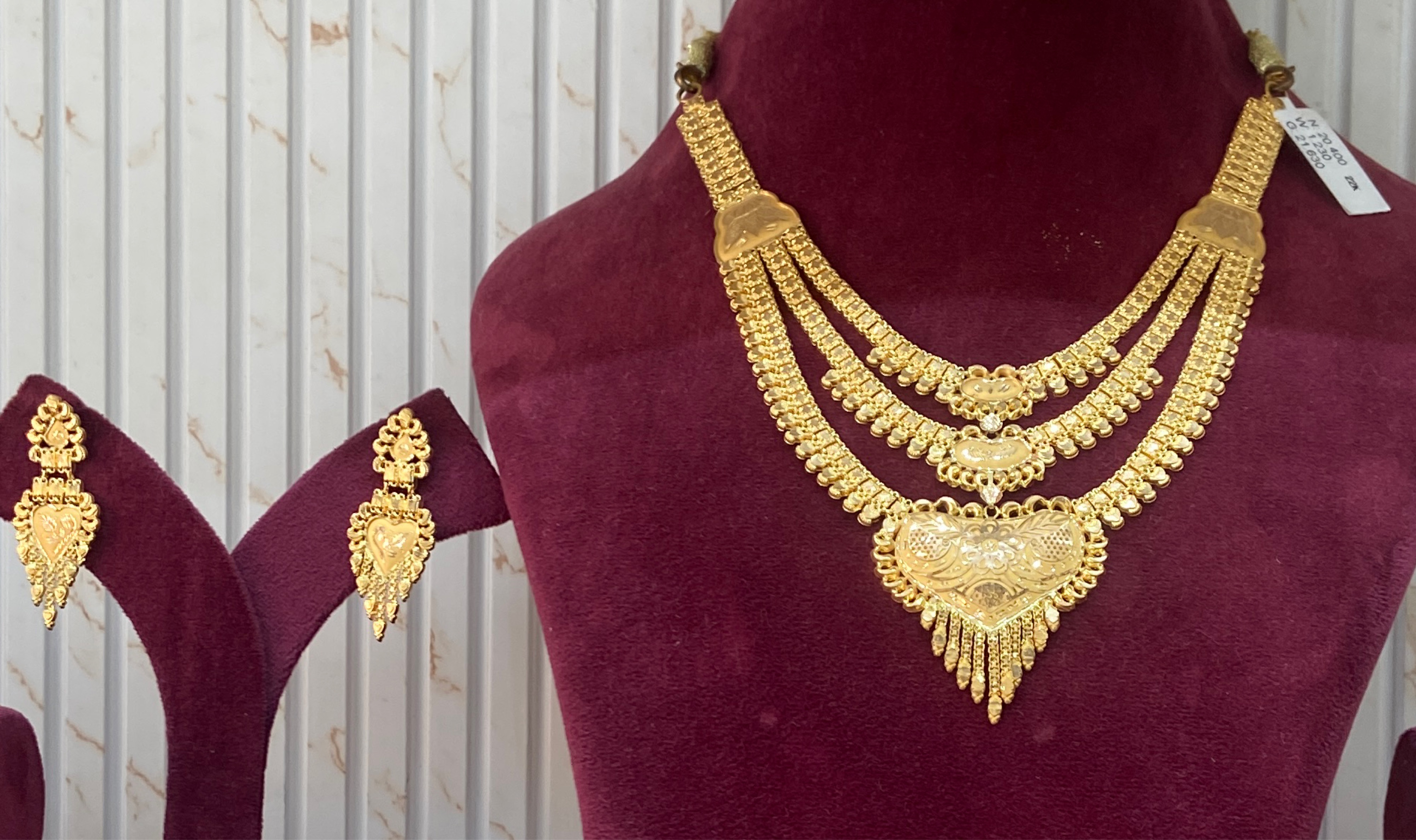 Gold Necklace and Earrings Set view 2