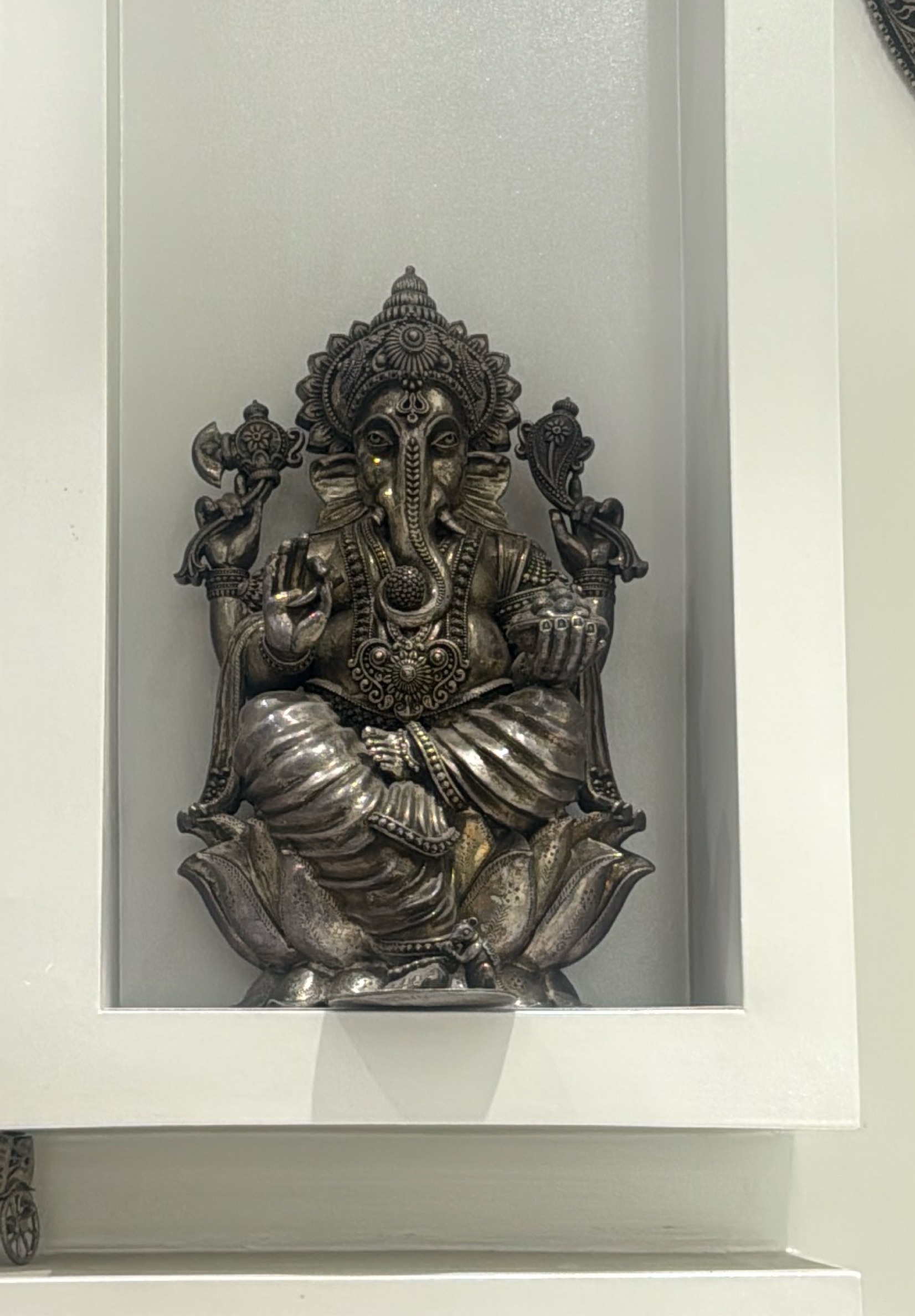 Metallic Lord Ganesha Idol view 2