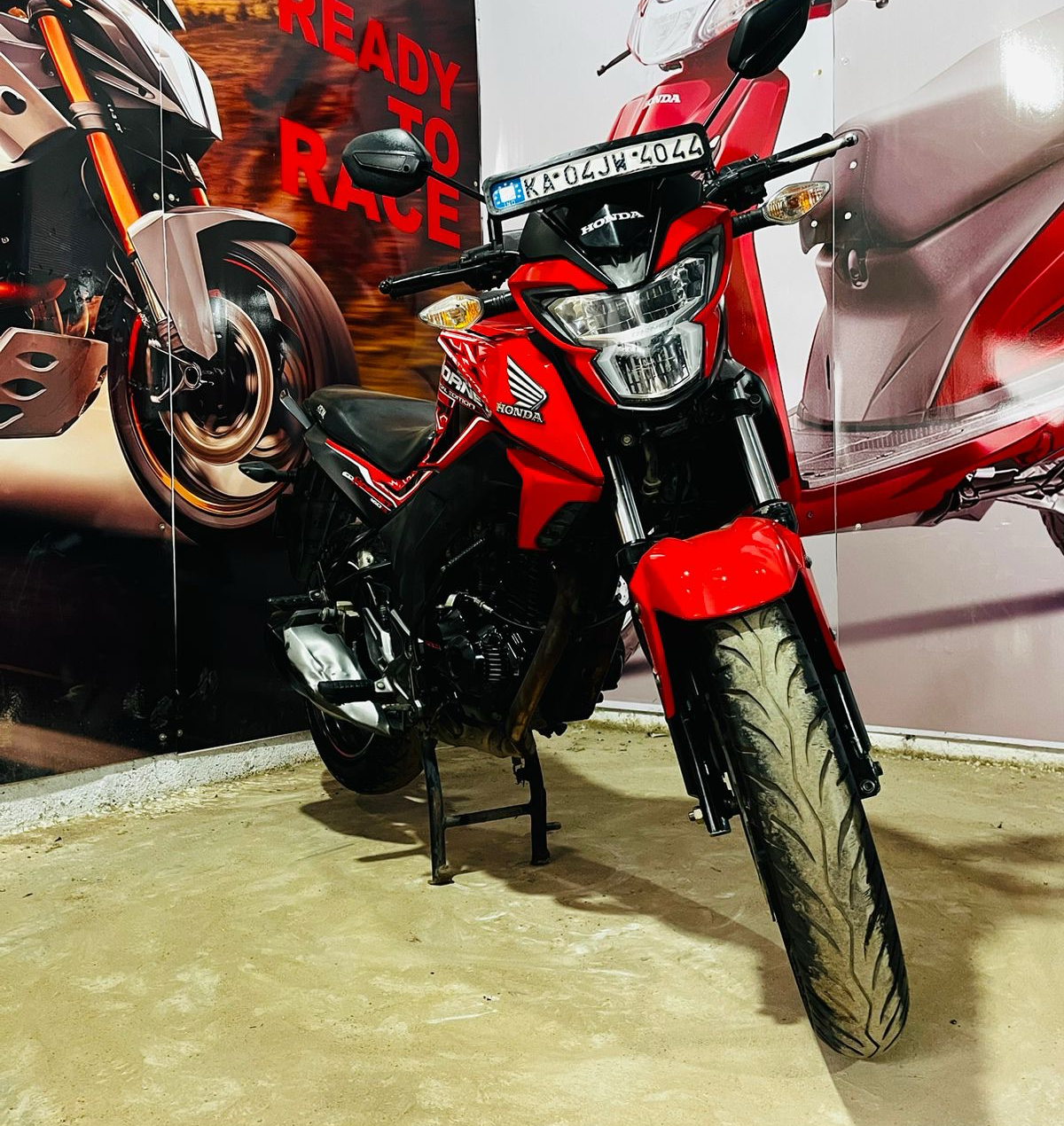 Honda hornet