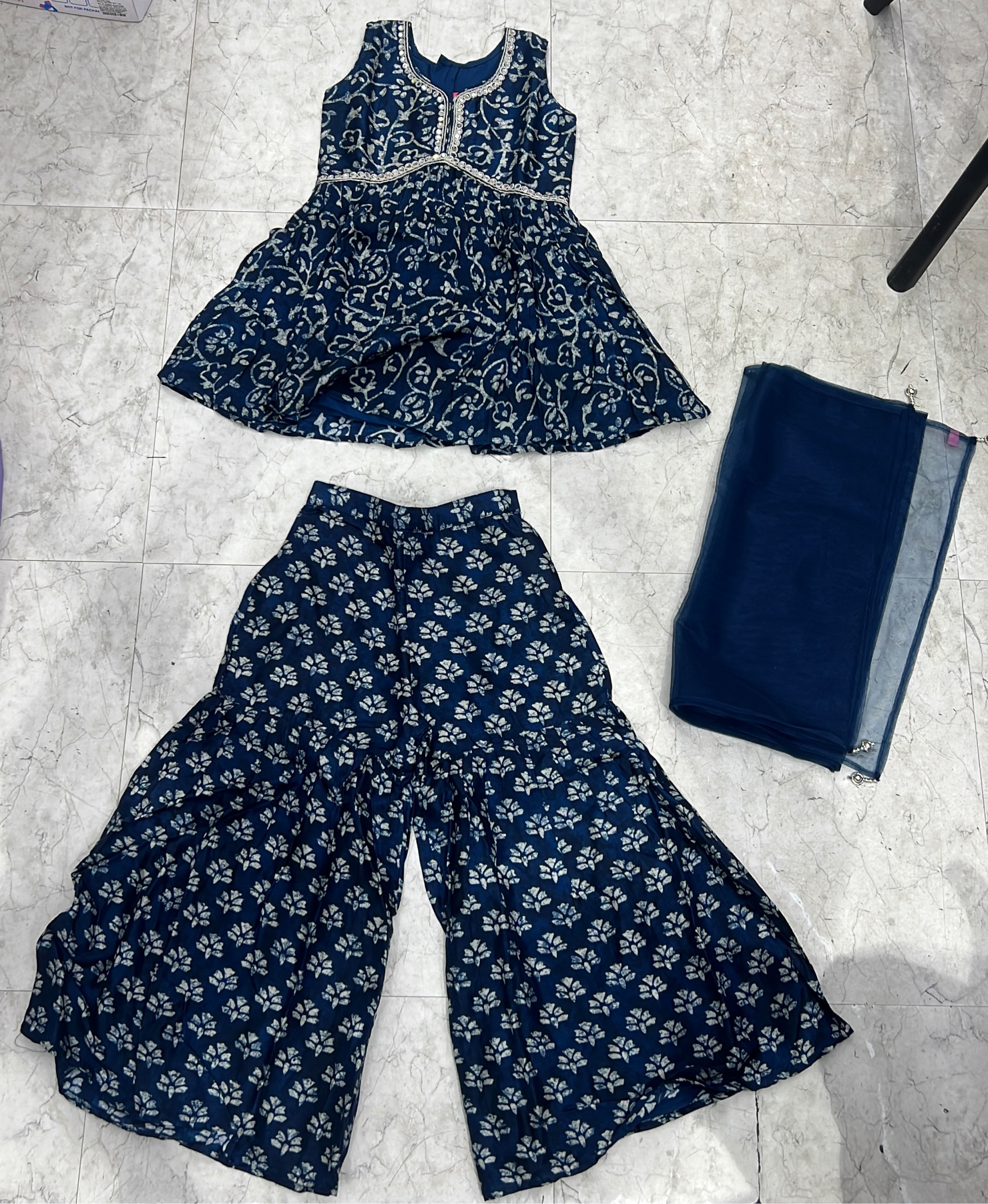 Girls Floral Ethnic Set view 2