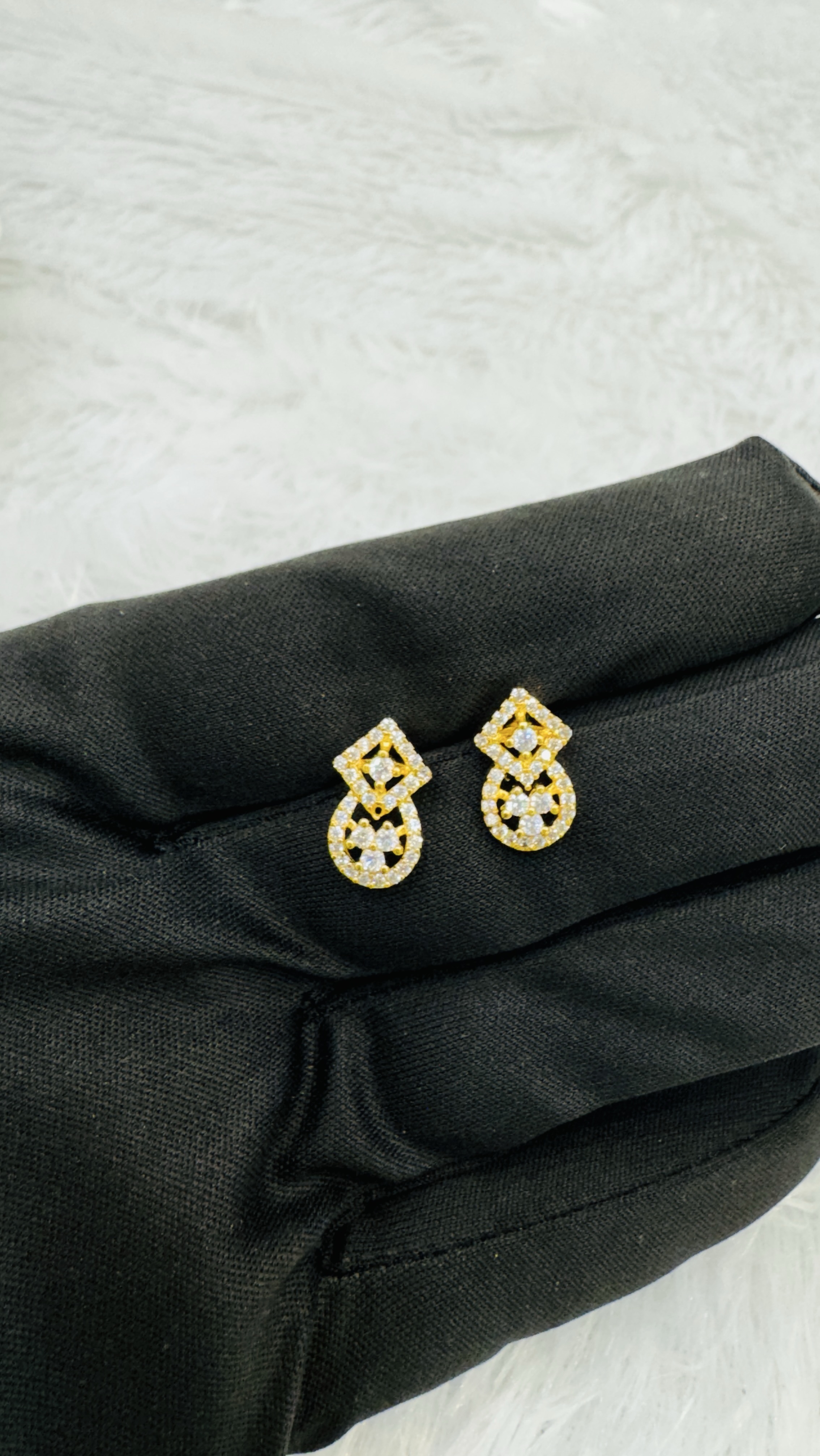 Elegant Gold Earring Baby Tops view 2