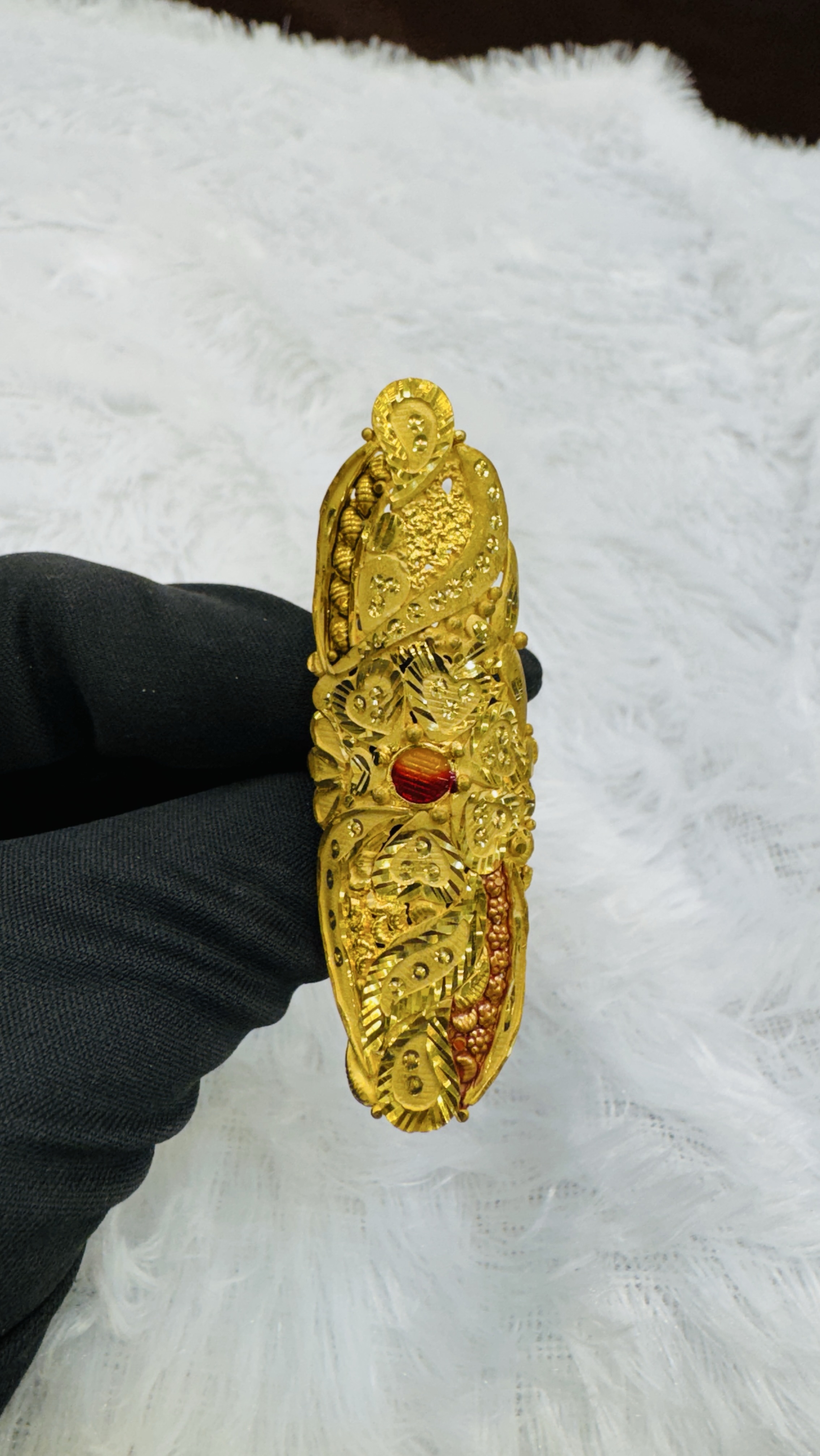 Traditional Gold Long Ring view 2
