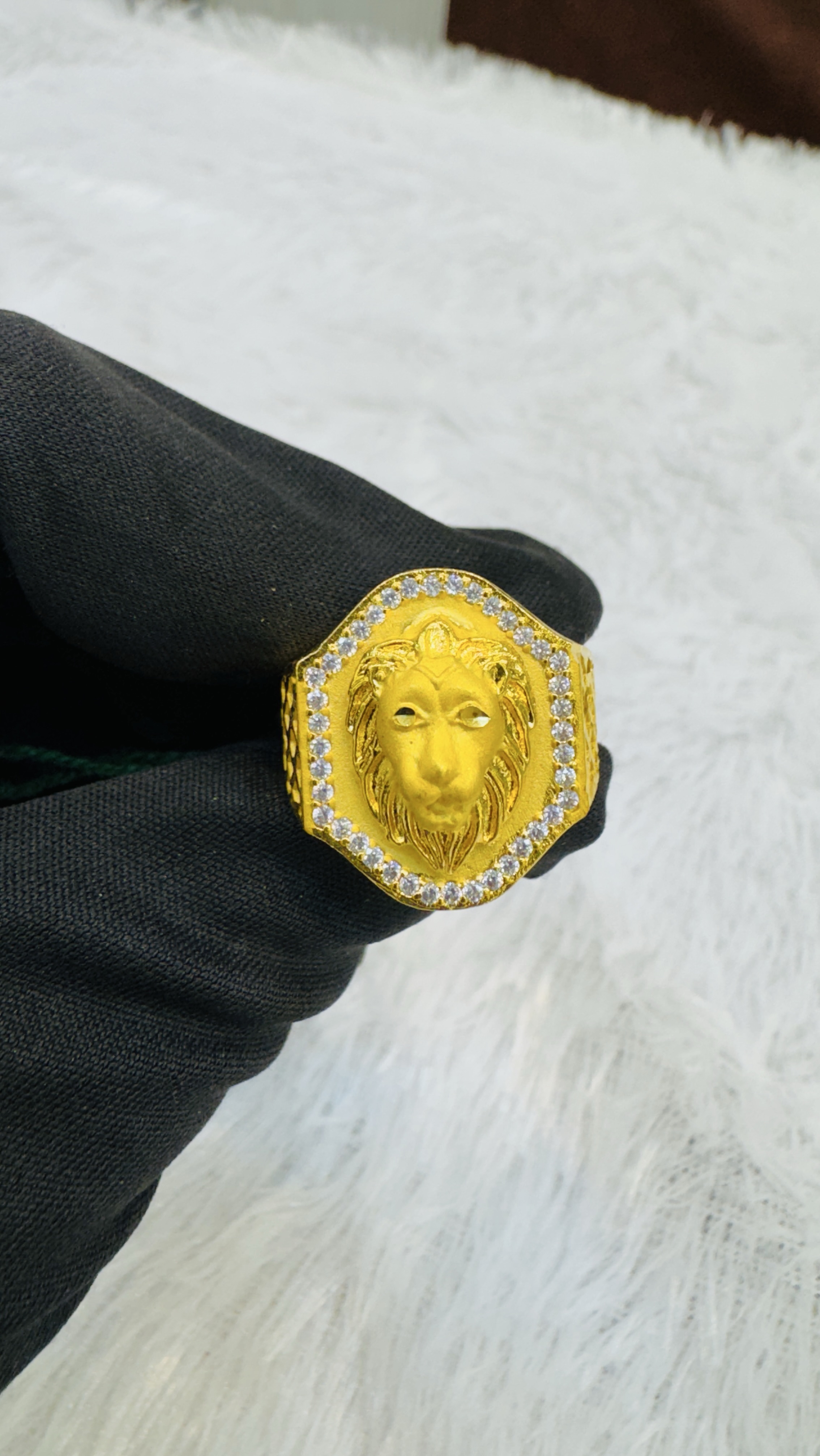 Lion Motif Gold Ring view 2
