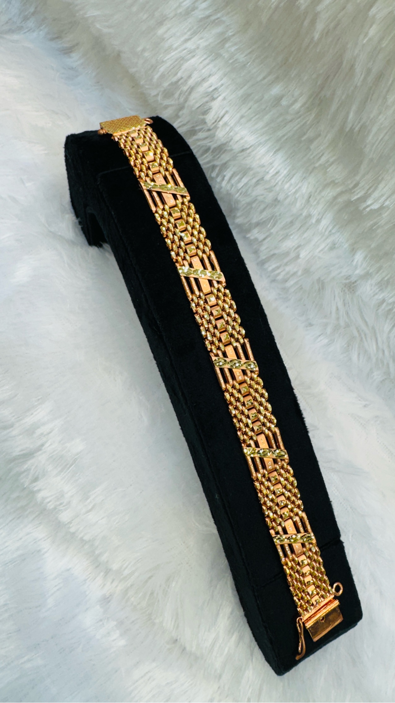 Semi Finished 1 GM Gold Bracelet view 2
