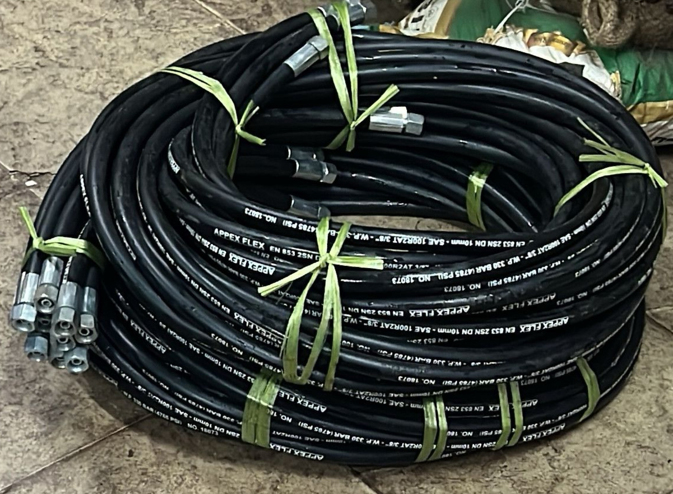 Apex Flex Hydraulic Hose view 2