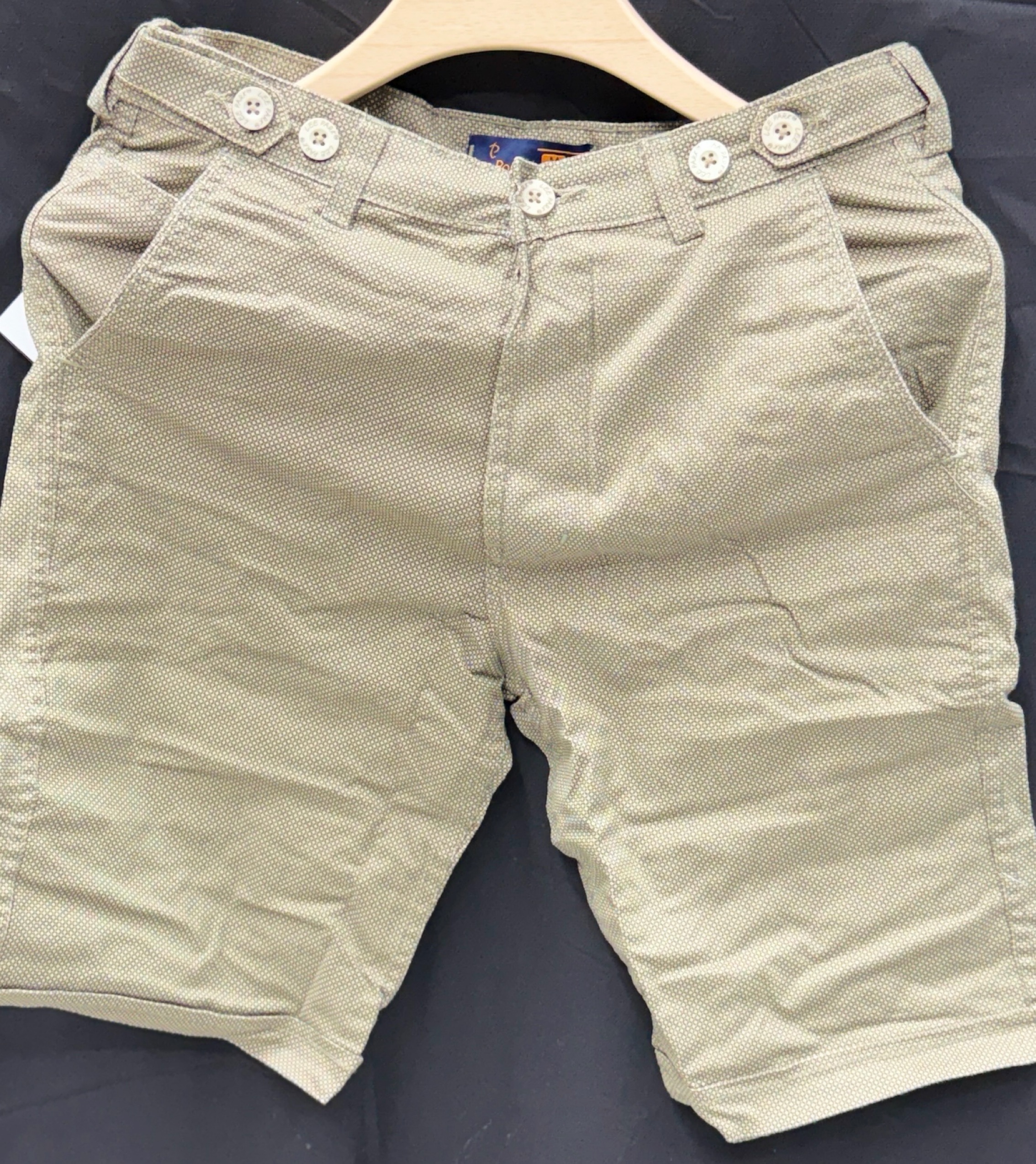Shorts view 2