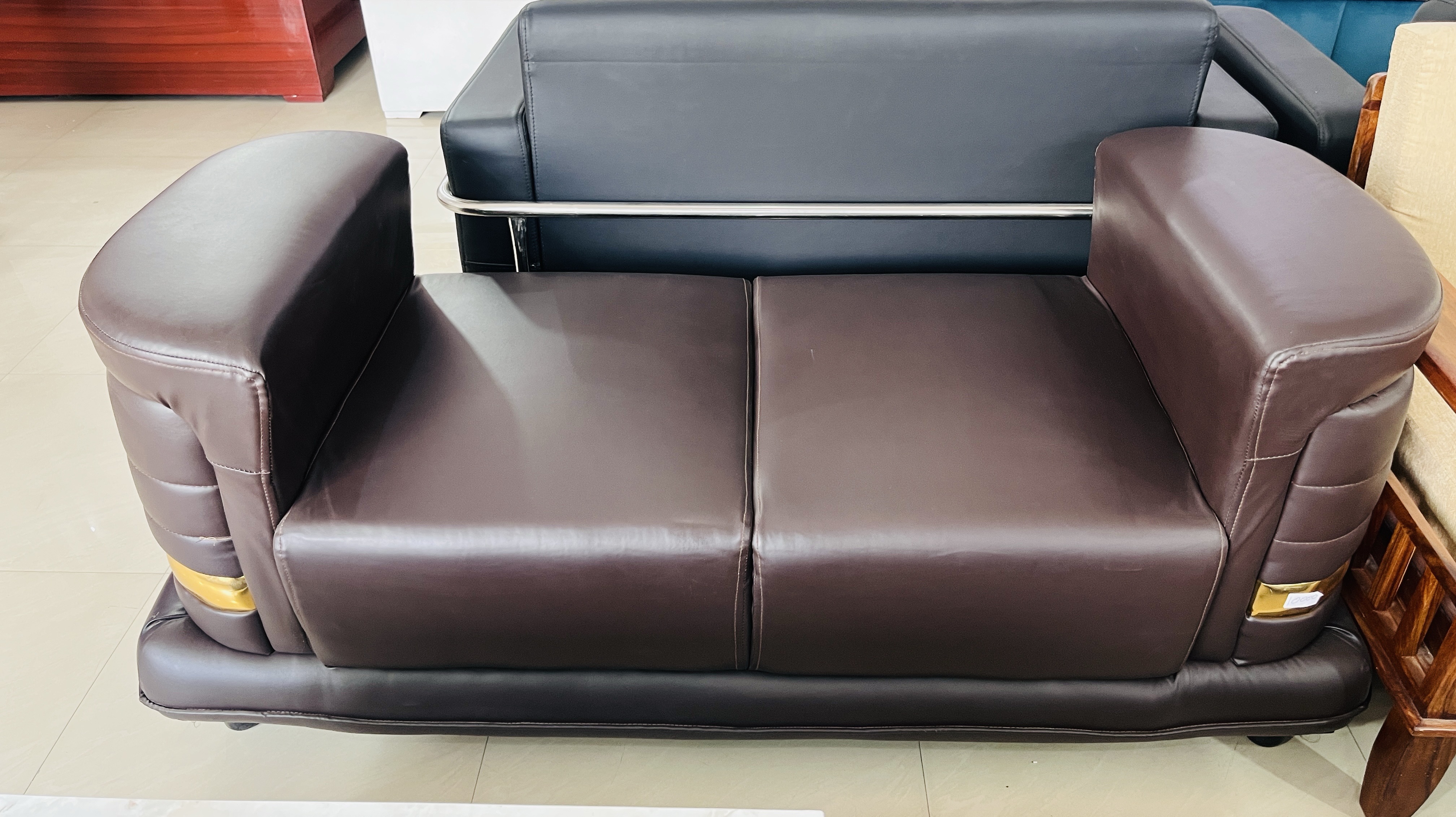 Luxurious Brown Setty Sofa view 2