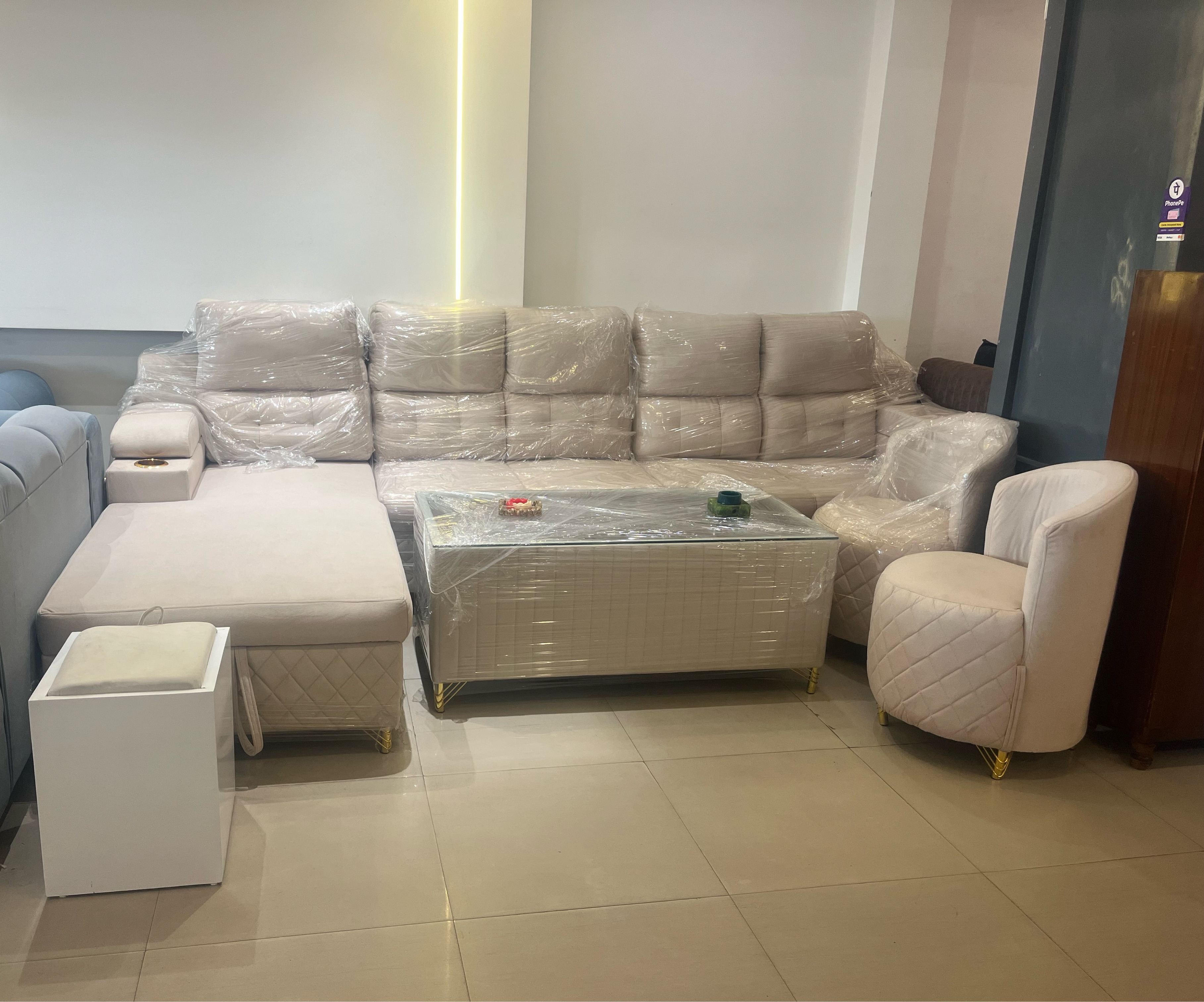 Plush Corner Sofa Set view 2