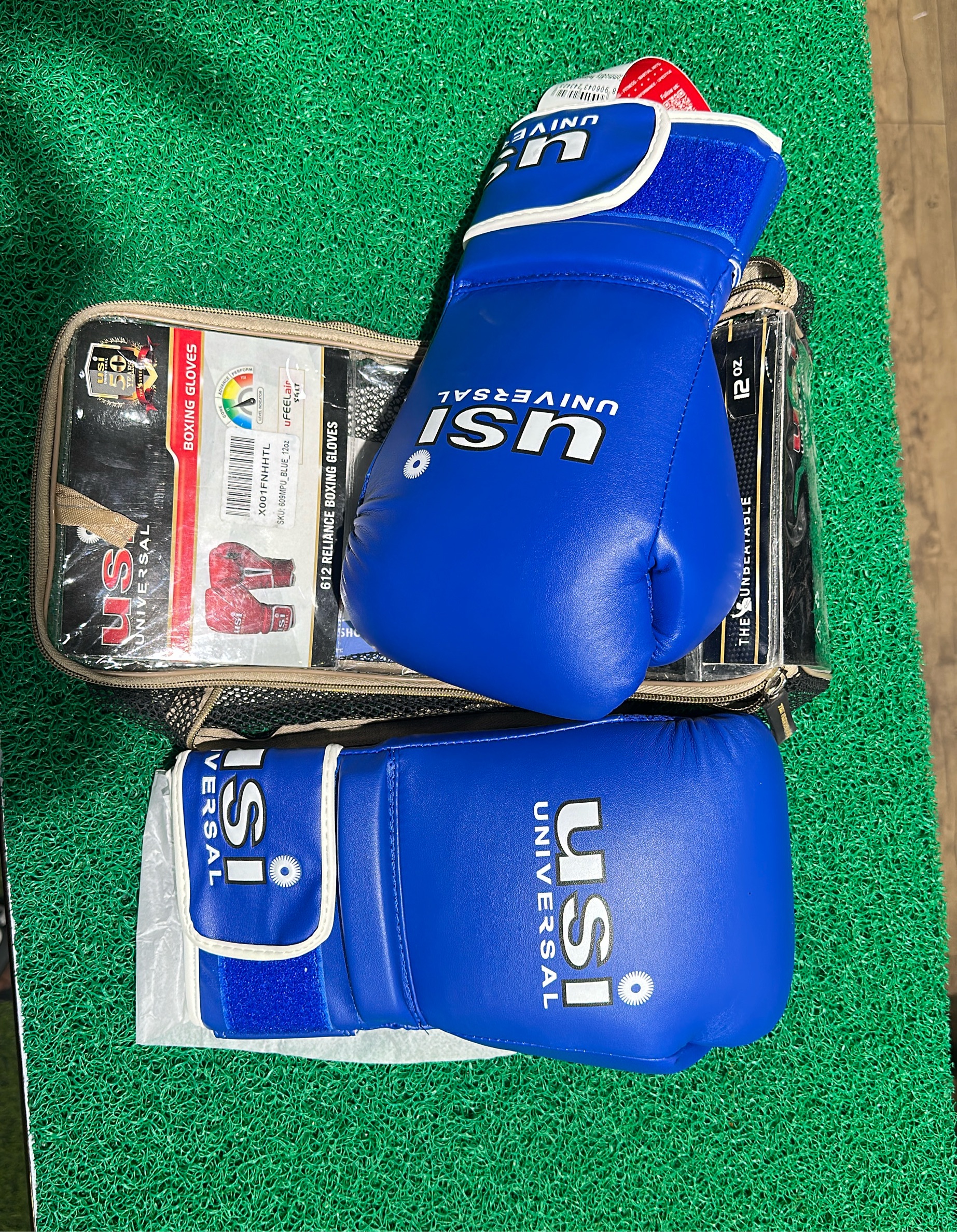 USI Universal Boxing Gloves view 2