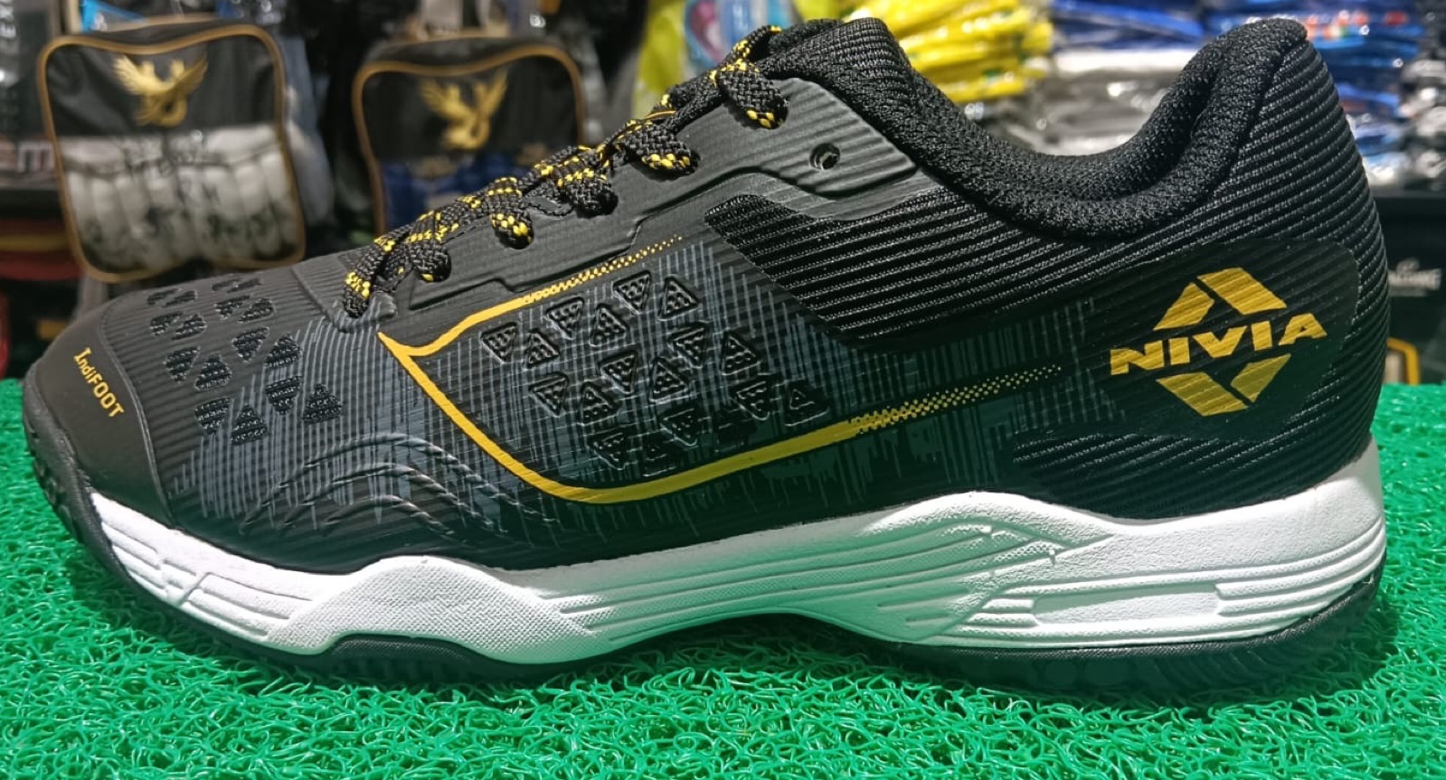 Nivia Badminton Shoes view 2