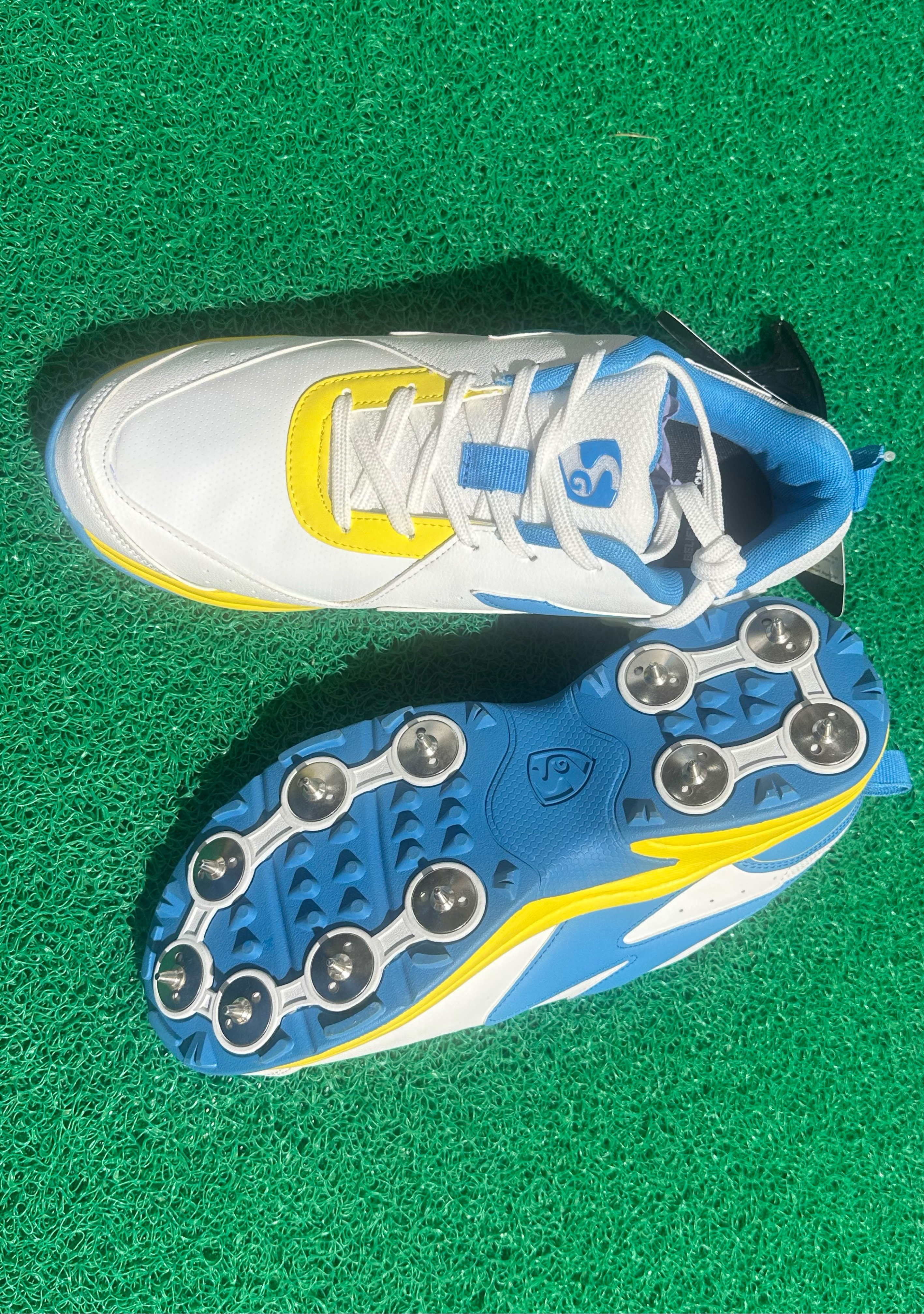 Sg Cricket spikes view 2
