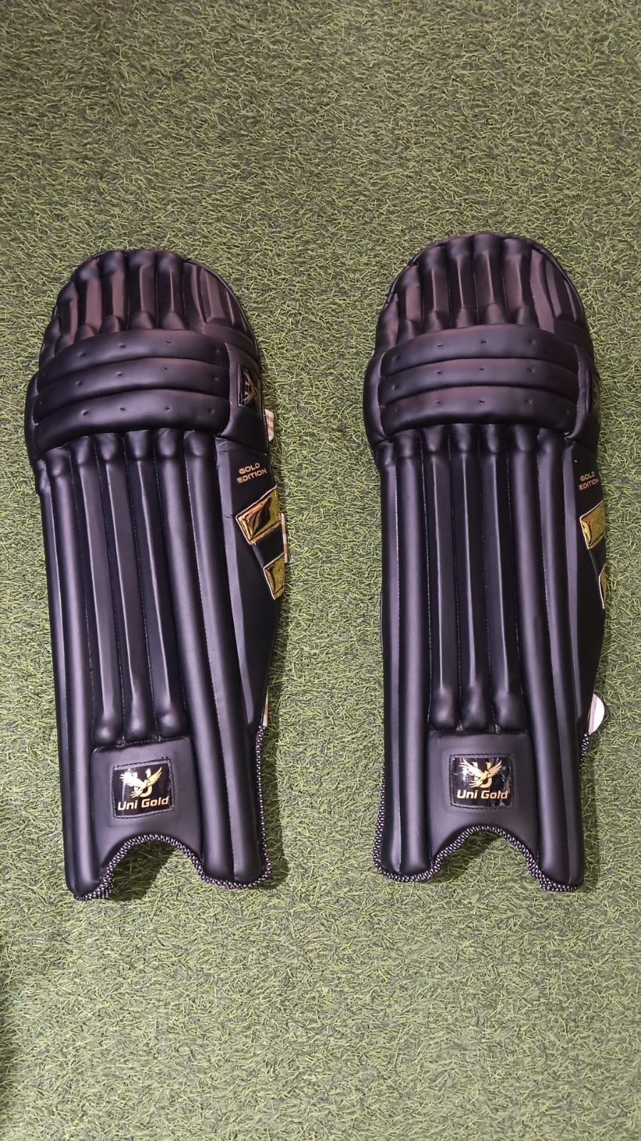 Uni Gold Gold Edition Pads Test view 2