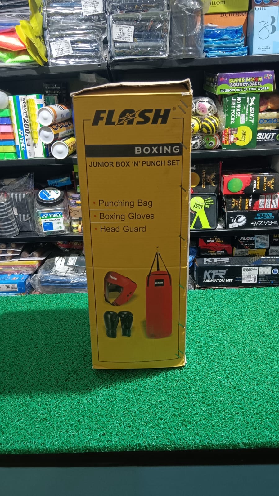FLASH Junior Box N Punch Set view 2