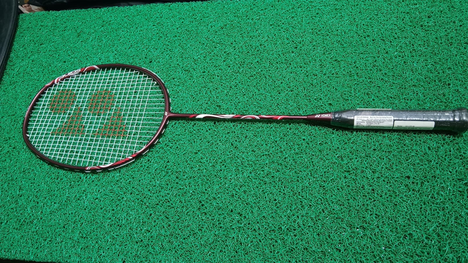 Yonex Lite 45i Badminton Racket view 2