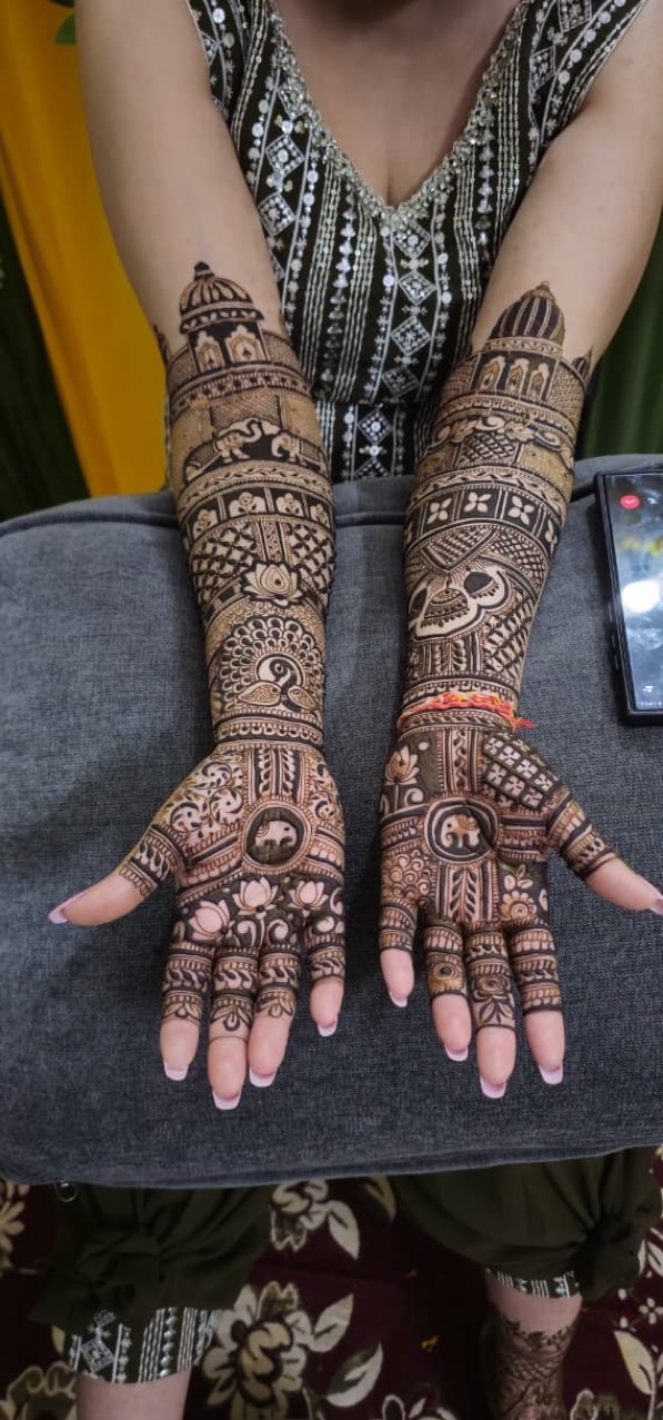 Traditional Bridal Mehndi view 2