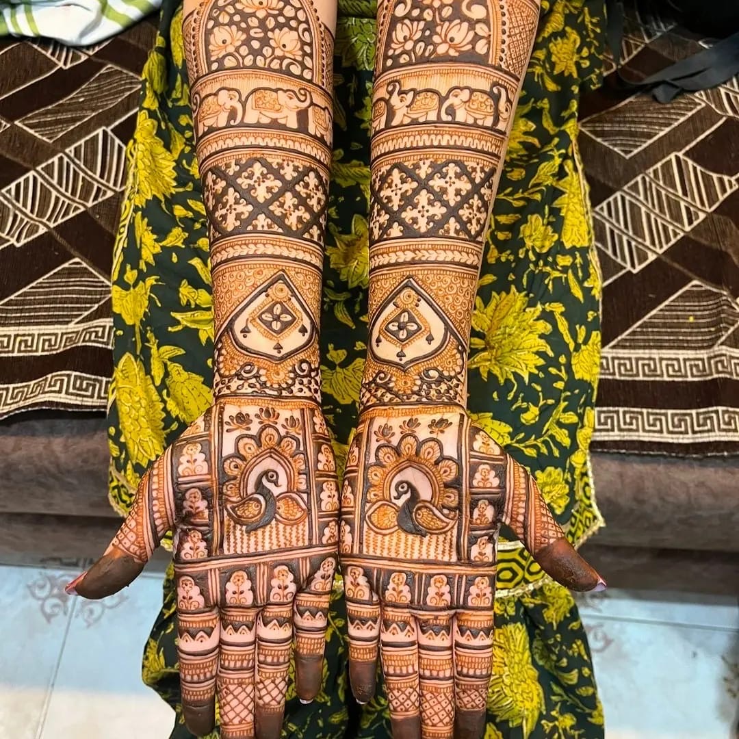 Intricate Bridal Mehndi Design -2 view 2