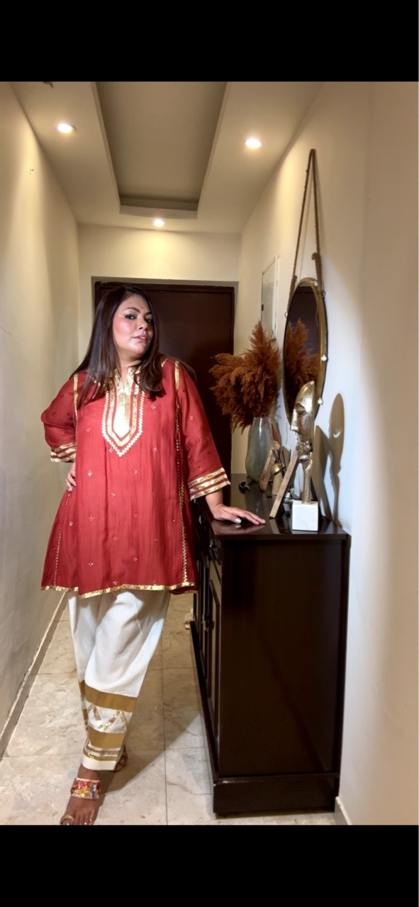 Red Ethnic Kurta with White Pants view 3
