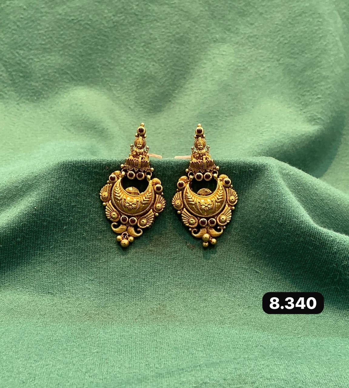 Antique Gold Earrings view 5