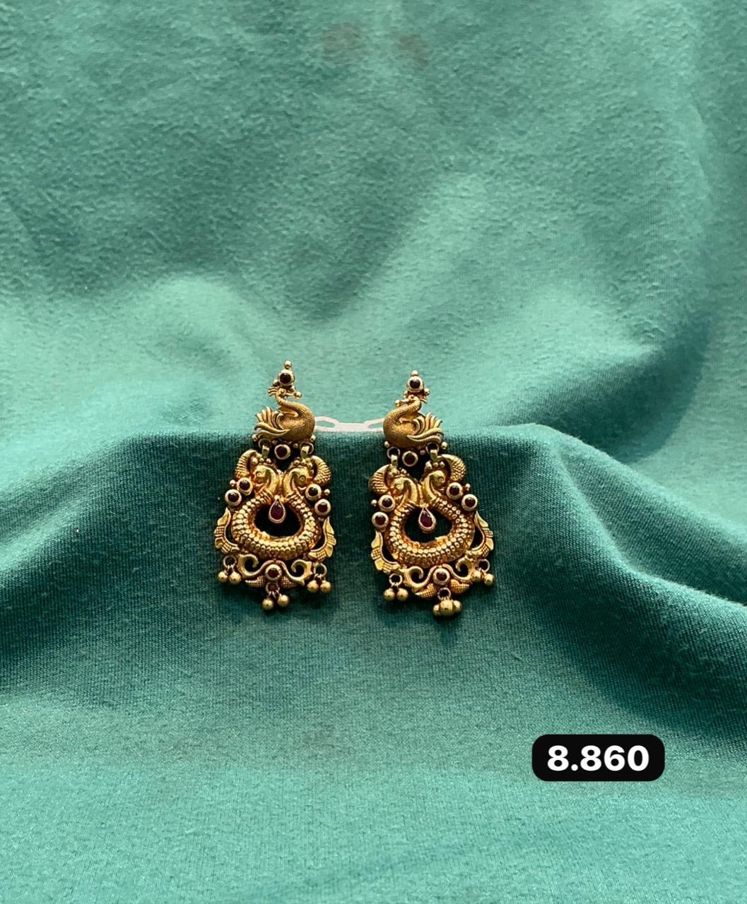 Antique Gold Earrings view 7