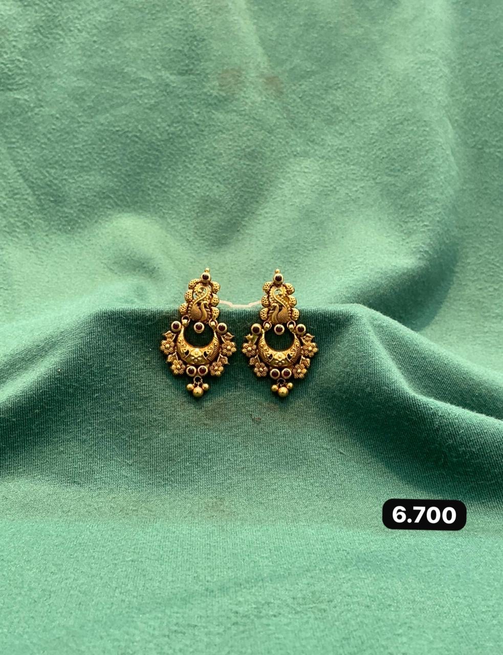 Antique Gold Earrings view 3