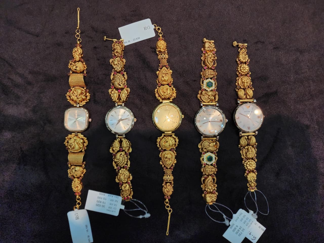 Traditional Gold Watch view 7