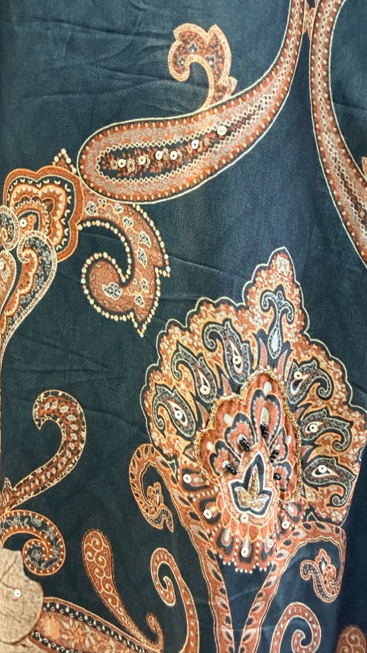 Floral Crape Cord Set by Sabhya Paridhaan view 3
