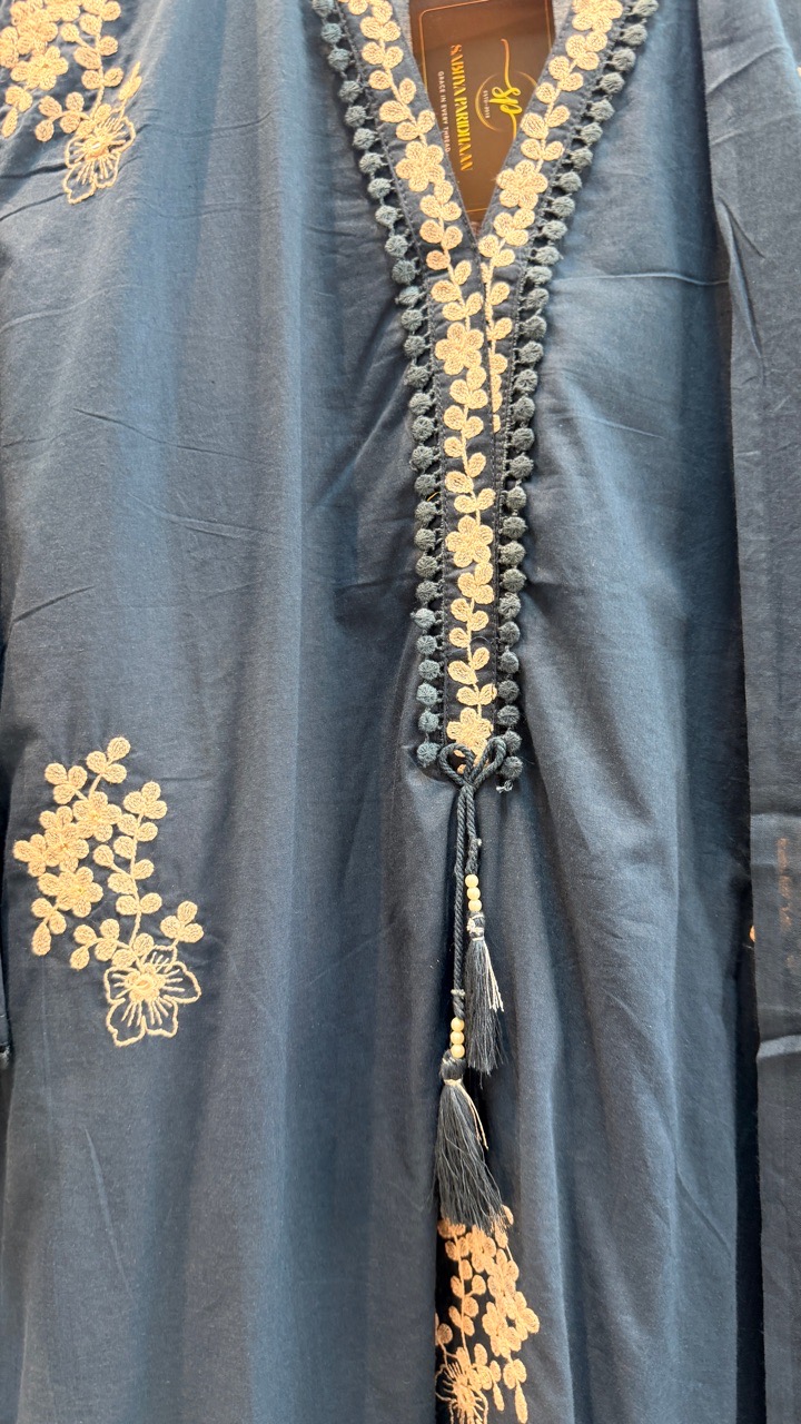 Embroidered Cotton Kurta Set by Sabhya Paridhaan view 2