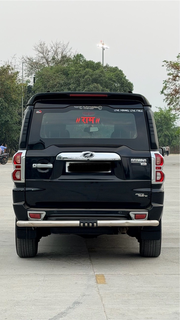 Mahindra Scorpio S5 view 7
