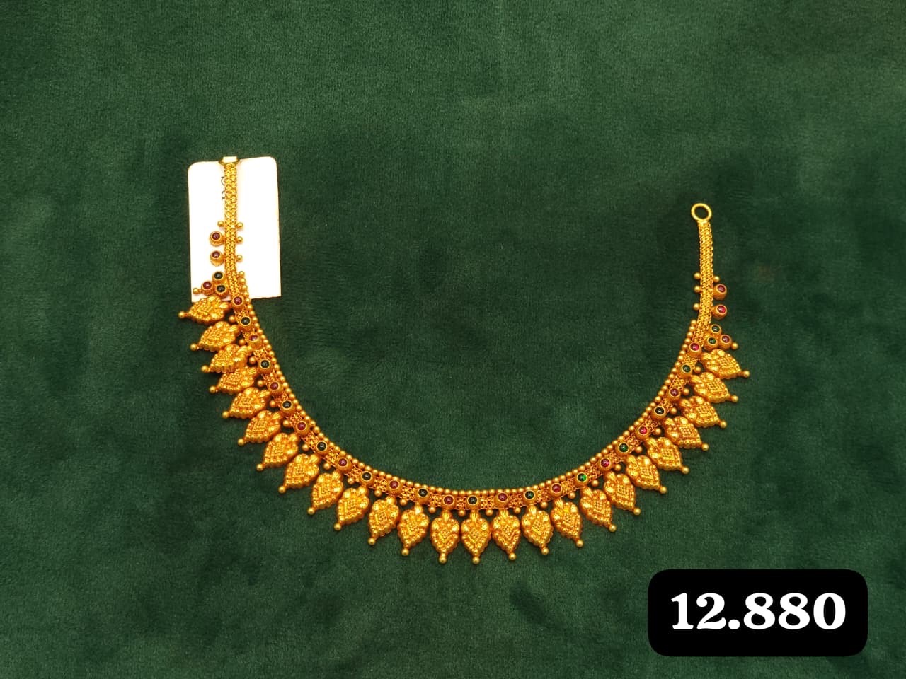 Traditional Neklace view 5