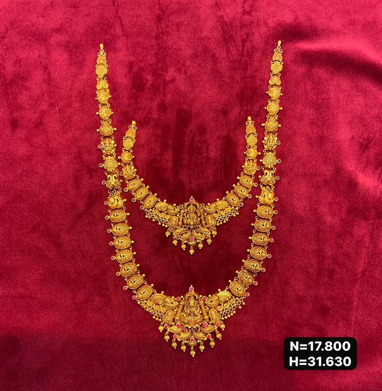 Gold Necklace Set view 8