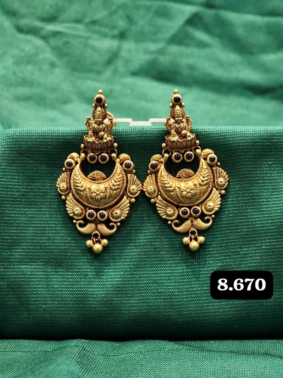 Traditional Chand Baali Earrings view 5