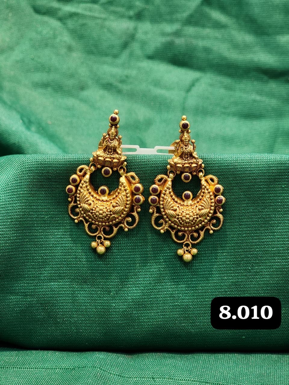 Traditional Chand Baali Earrings view 4