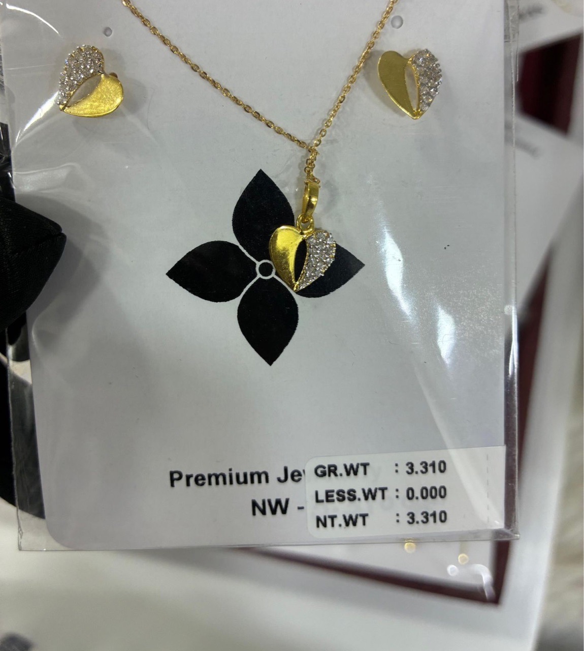 Premium Jewelry Necklace view 4