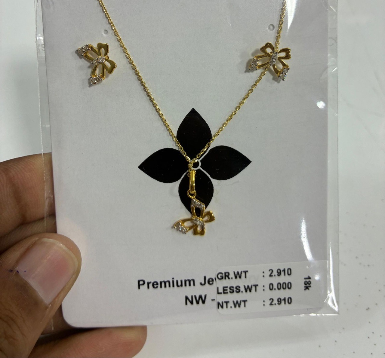 Premium Jewelry Necklace view 7