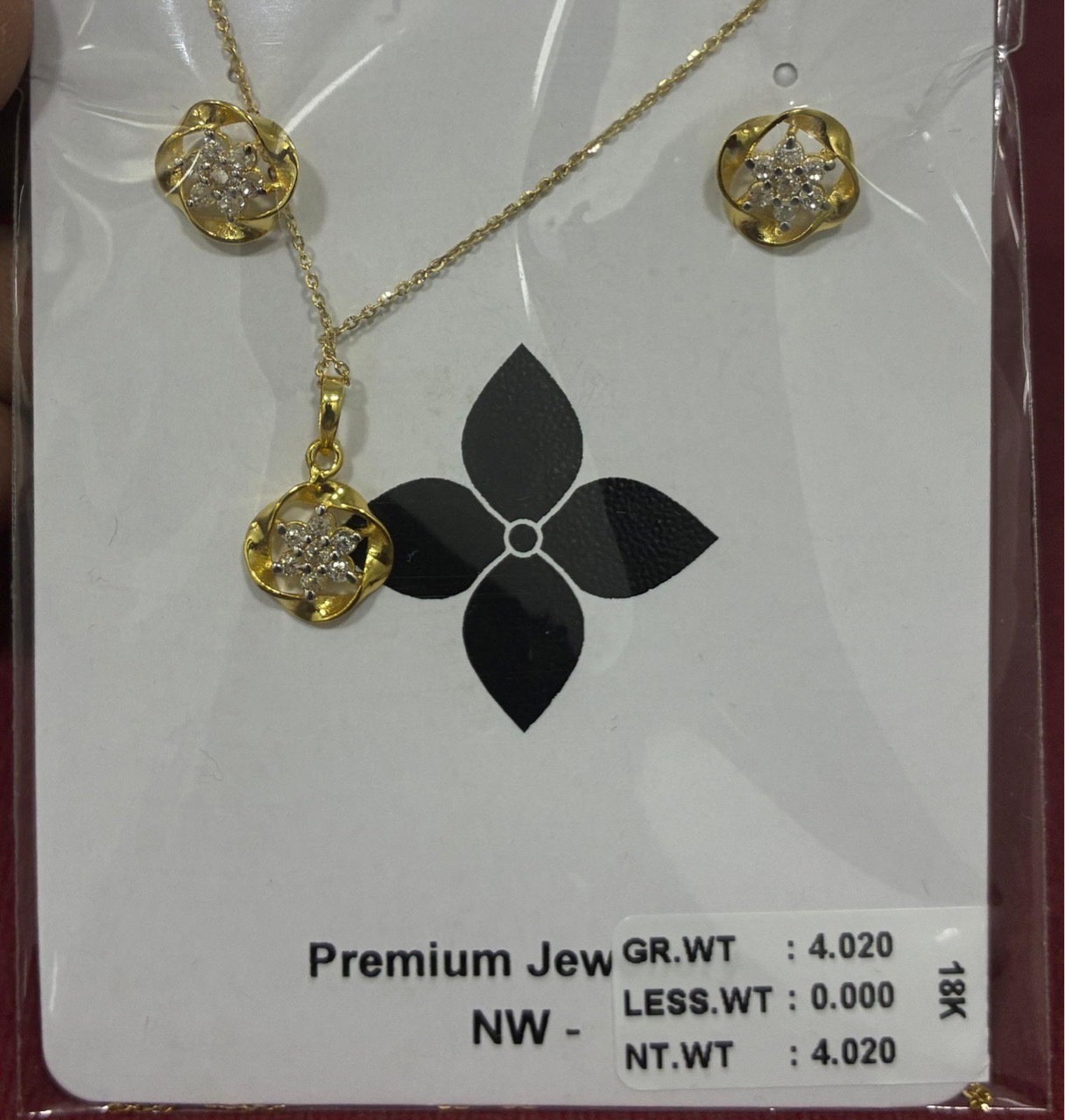 Gold Floral Pendant Set view 4