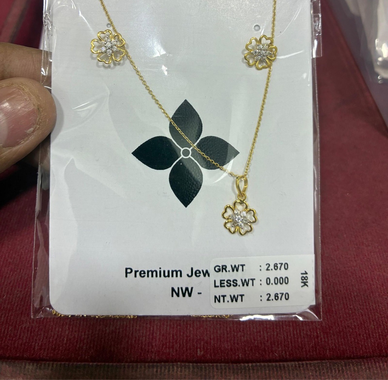 Gold Floral Pendant Set view 9